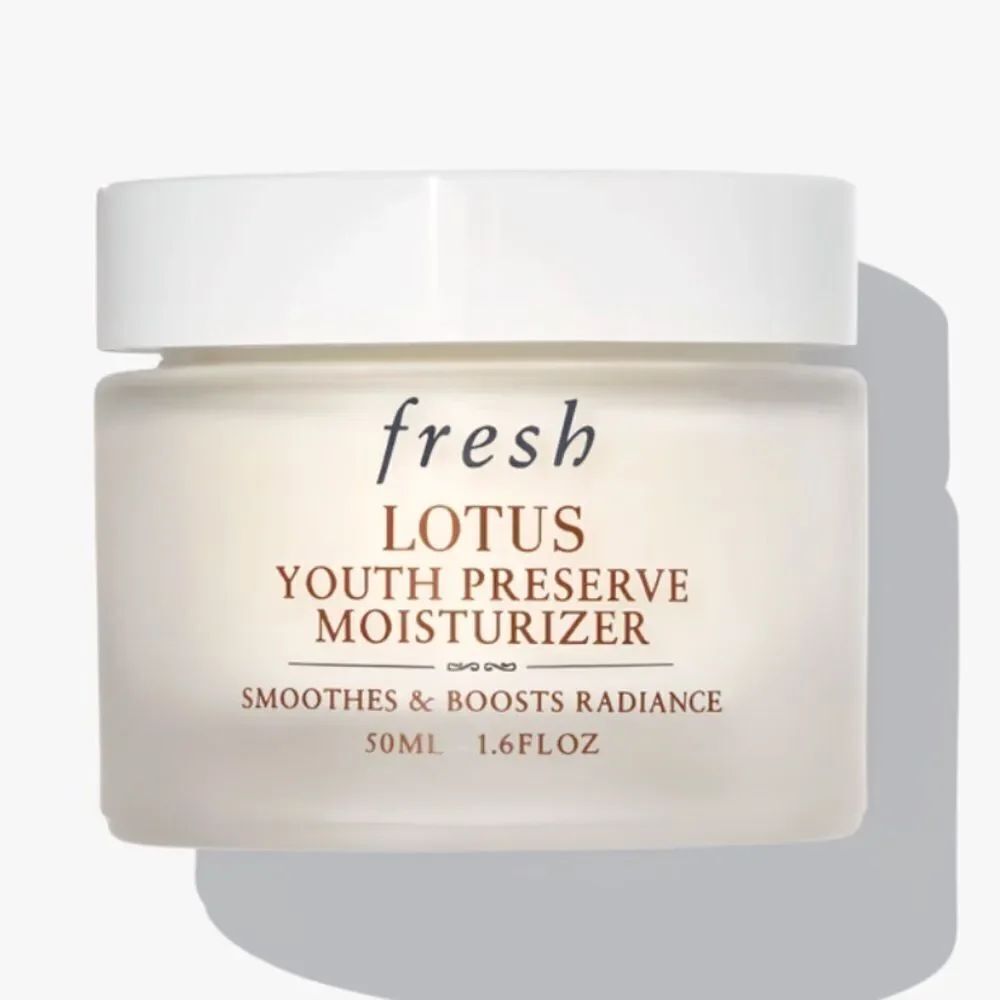 Fresh Lotus Youth Preserve Line & Texture Smoothing Day Cream